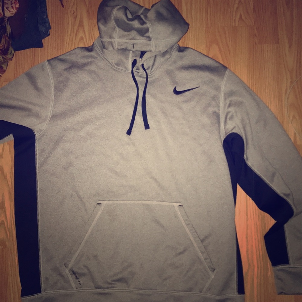 Nike hoodie for men or women